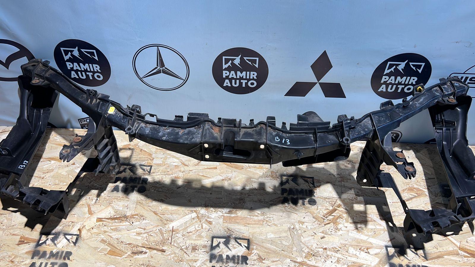 Панель передняя (Телевизор) Mercedes B/W245 2005-2011