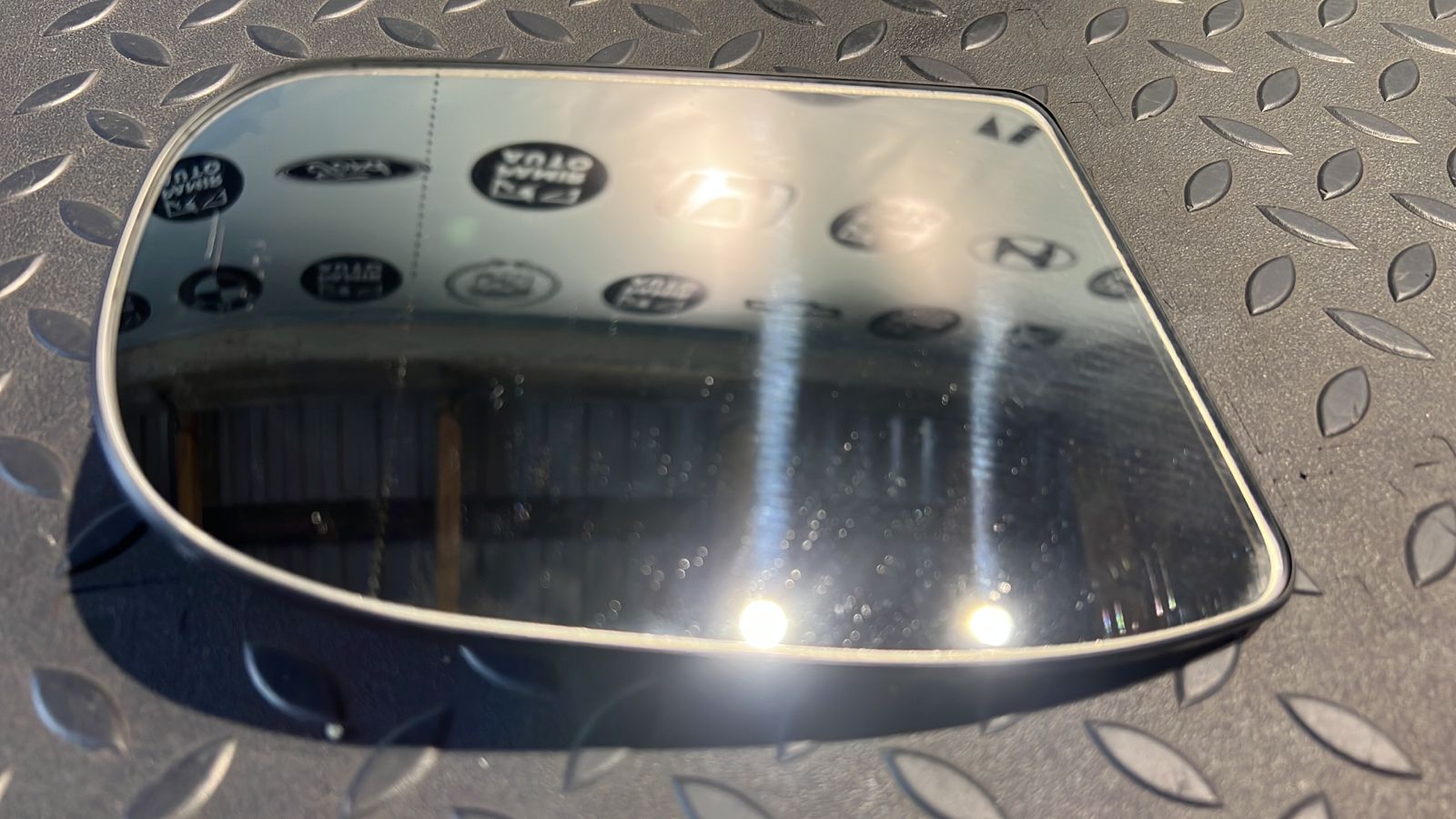 Зеркальный элемент правый Mercedes C/W203 2000-2008