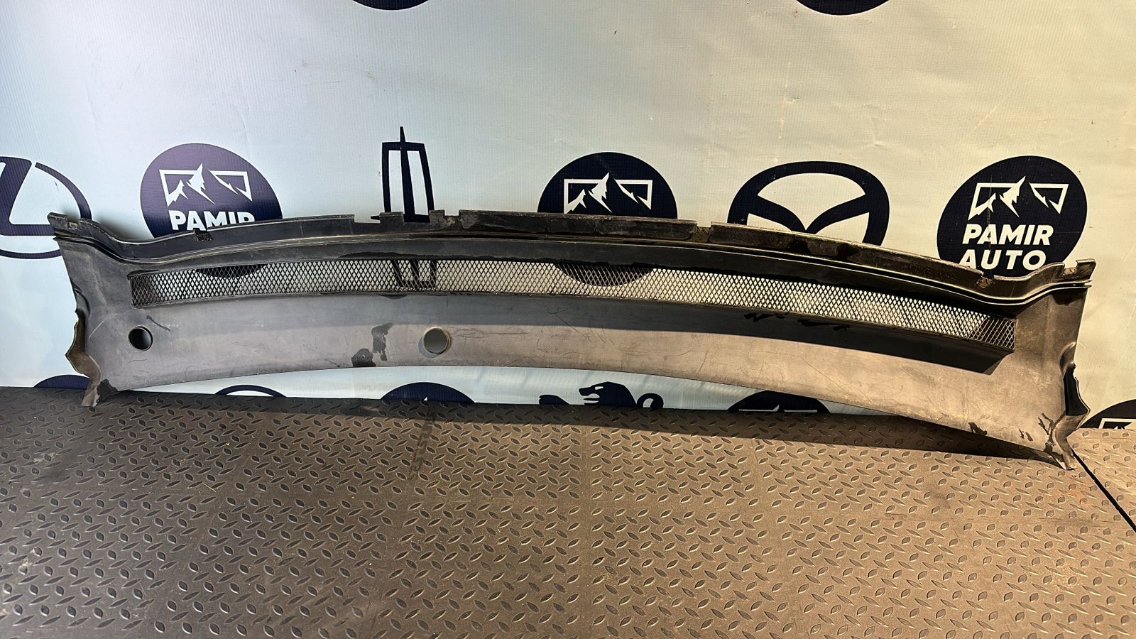 Решетка под лобовое стекло (Жабо) Ford Focus/2 2004-2011