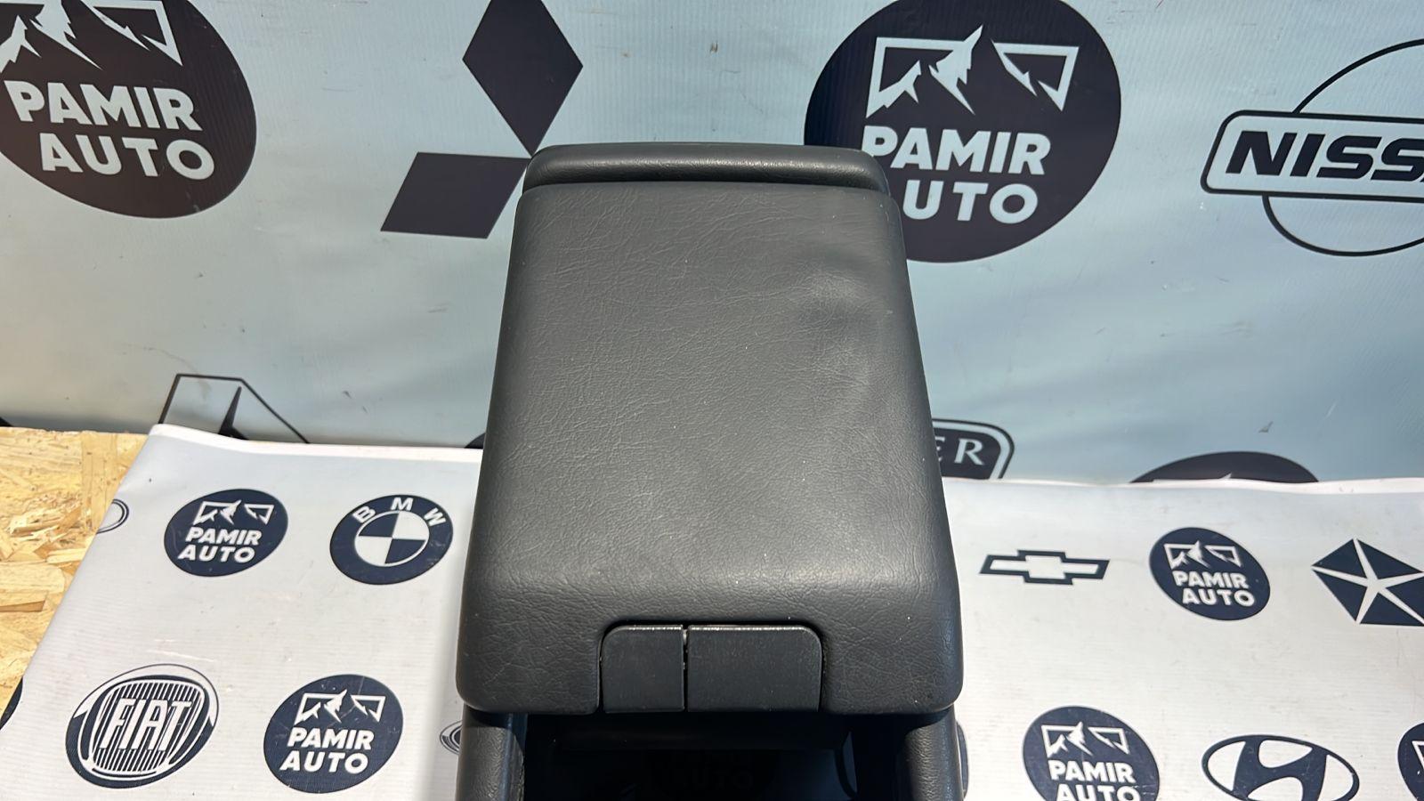 Консоль (Подлокотник) Mercedes M/W163 1997-2005