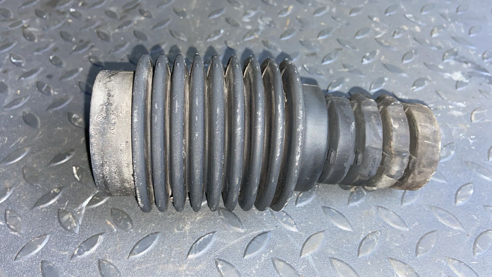 Пыльник амортизатора передний Renault Megane/2 2002-2009