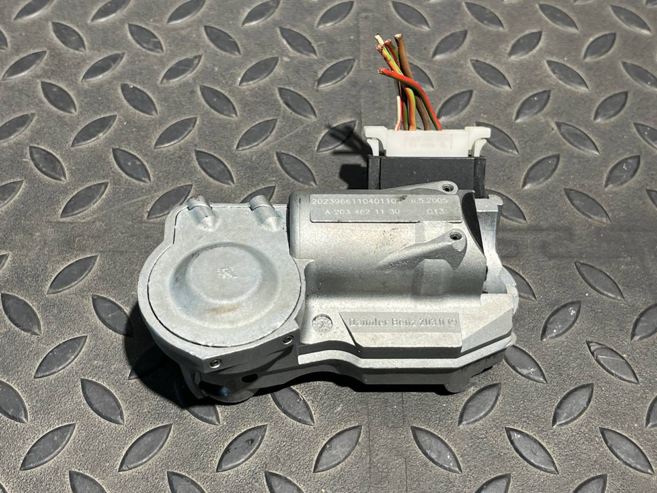 Замок рулевого управления Mercedes Vito/W639 2003-2014