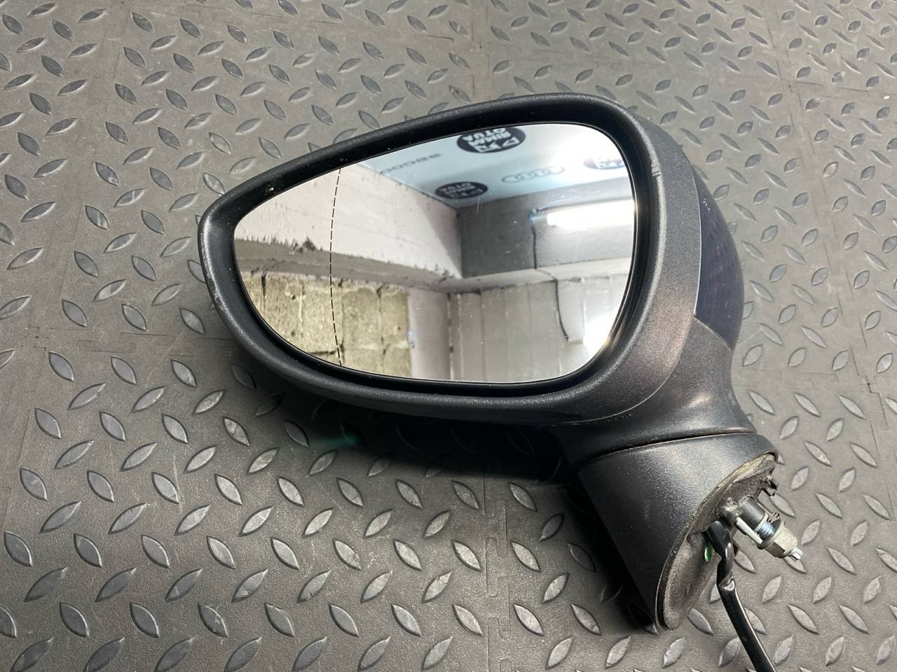 Зеркало левое Ford Fiesta/6 2008-2019