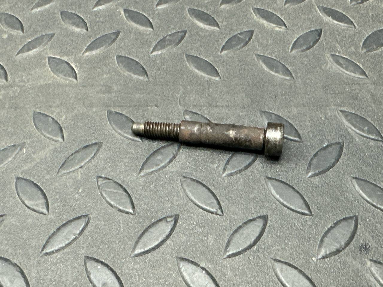 Болт топливной трубки Opel Movano/A 2003-2010