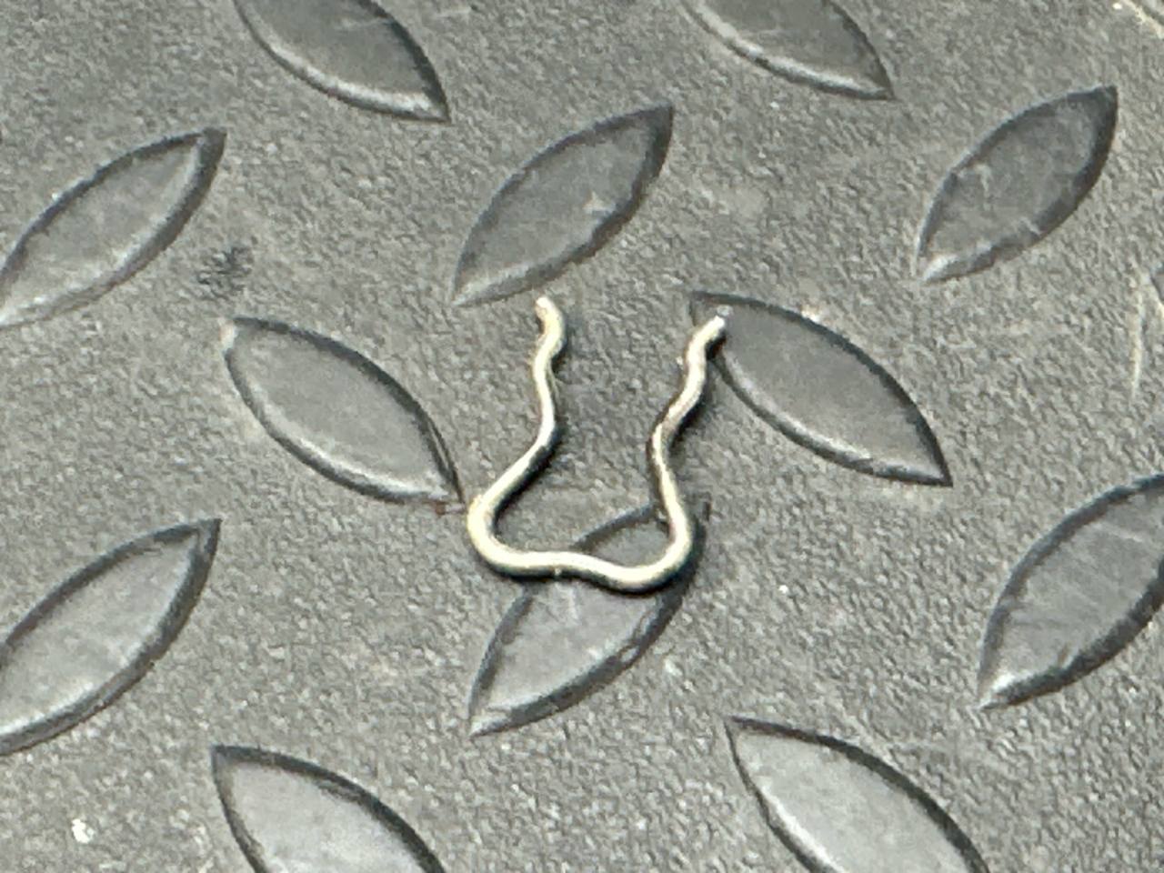 Скоба топливной форсунки Opel Movano/A 2003-2010