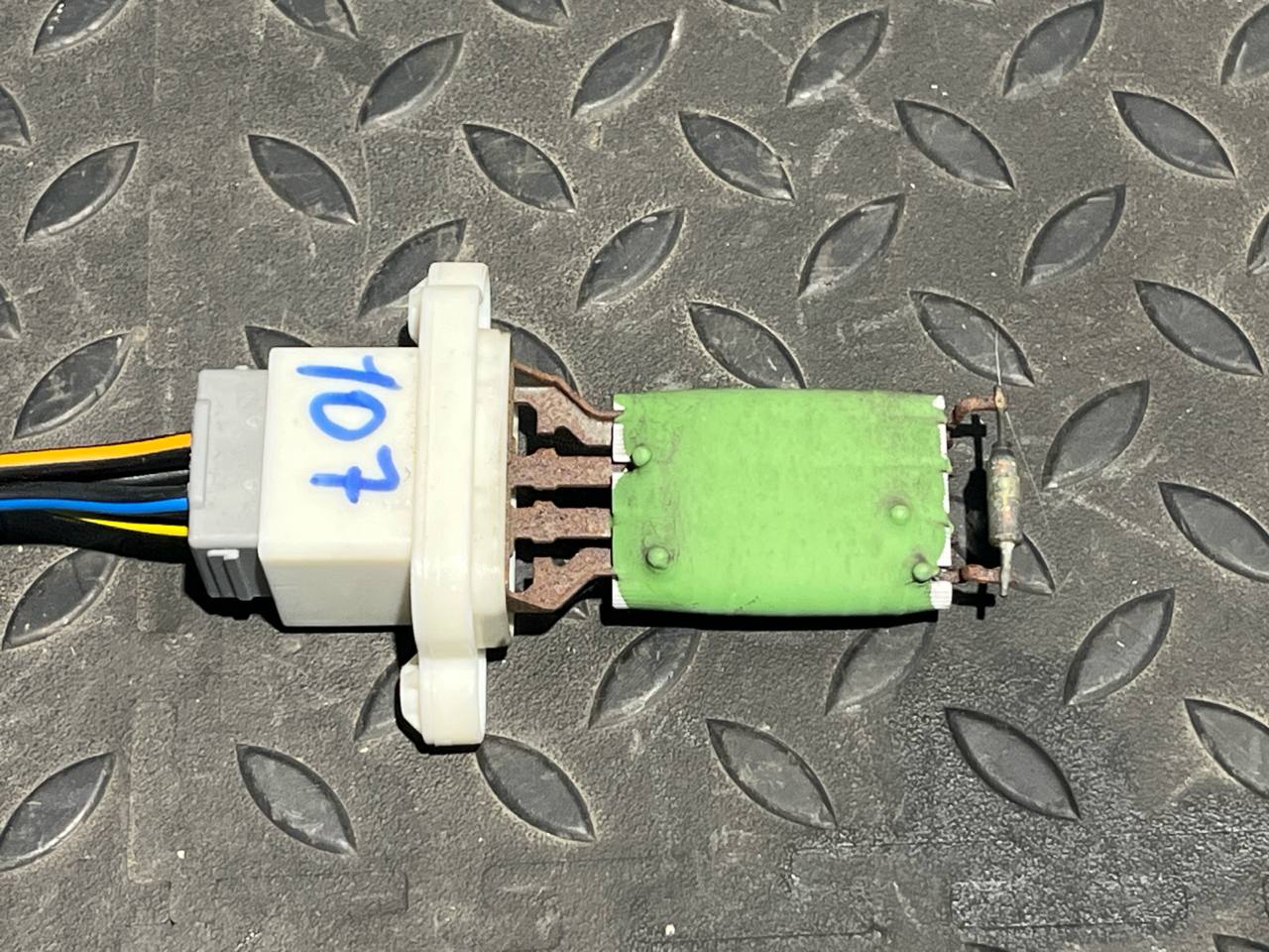 Резистор отопителя Ford Focus/2 2004-2011