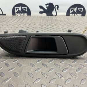 Ручка двери передняя правая Ford Fiesta/6 2008-2019