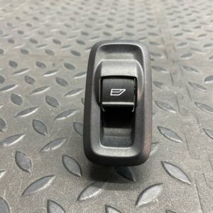 Кнопка стеклоподъемника Ford Fiesta/6 2008-2019