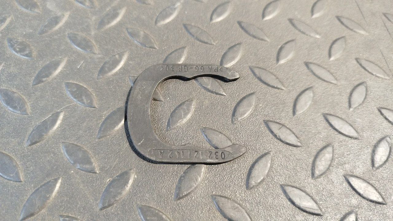 Скоба трубки ОЖ Volkswagen Golf/4 1997-2006