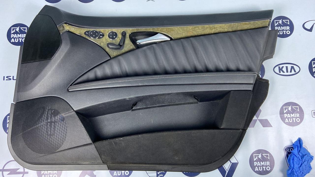 Обшивка двери передняя правая Mercedes E/W211 2002-2009