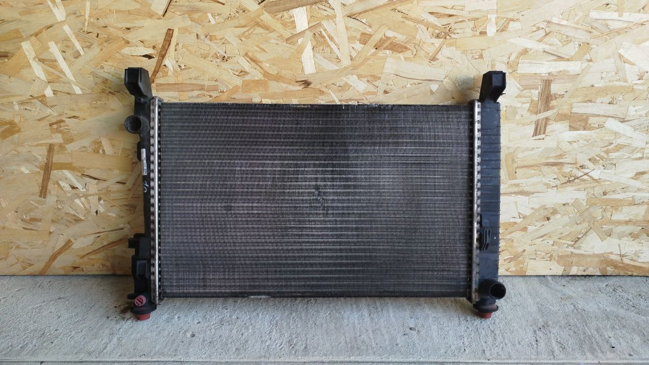 Радиатор ОЖ Mercedes B/W245 2005-2011