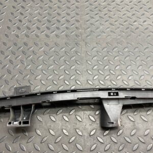 Направляющая стекла двери передняя левая Citroen C4/2 2010-2020