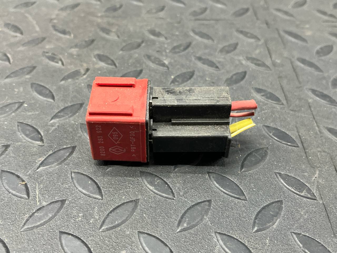 Реле Renault Scenic/2 2003-2009