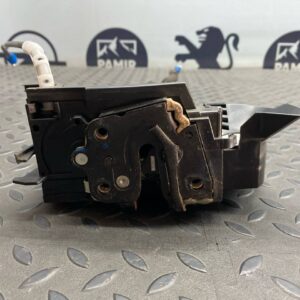 Замок двери передний левый Citroen C4/2 2010-2020