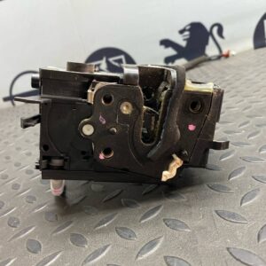 Замок двери задний правый Citroen C4/2 2010-2020