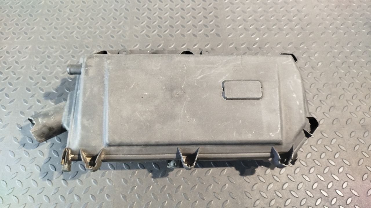 Корпус воздушного фильтра Volkswagen Golf/4 1997-2006