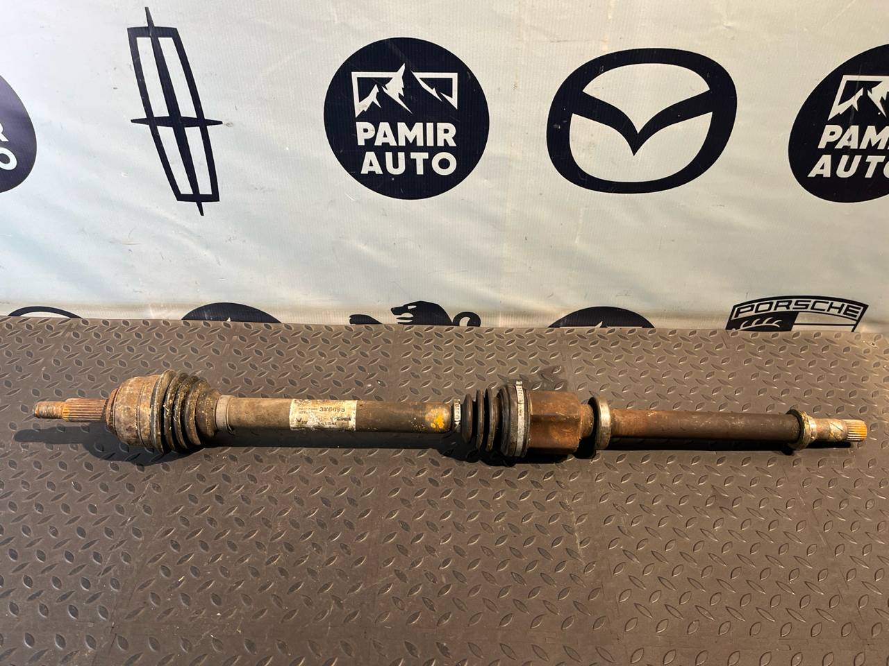 Полуось передняя правая Renault Scenic/2 2003-2009