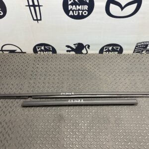 Уплотнитель двери задний правый Citroen C4/2 2010-2020