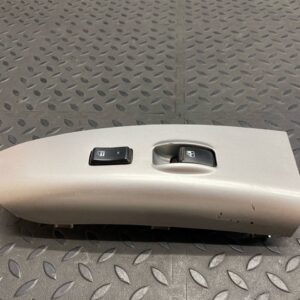 Кнопка стеклоподъемника передняя правая Kia Sportage/2 2004-2010