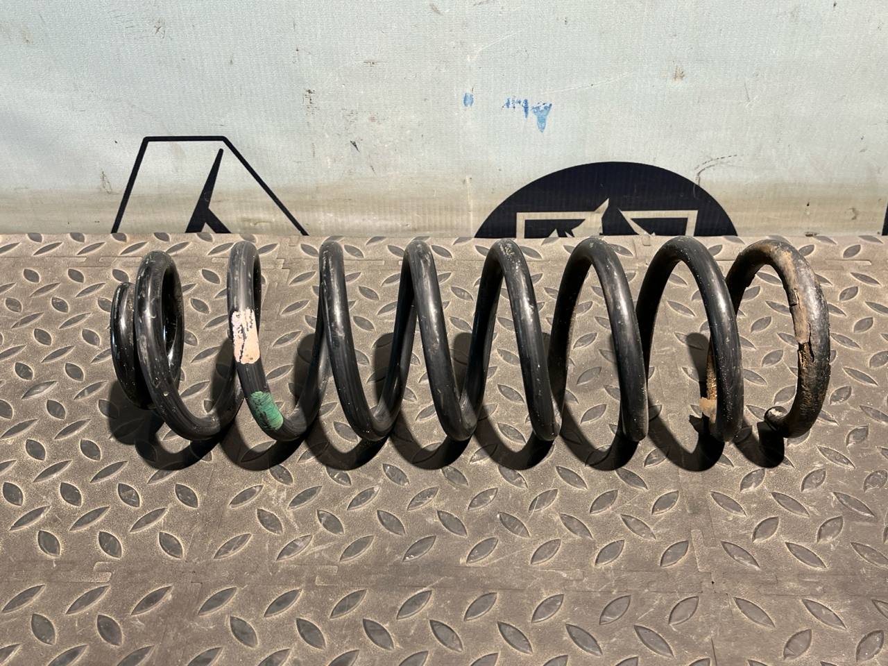 Пружина задняя Renault Scenic/2 2003-2009