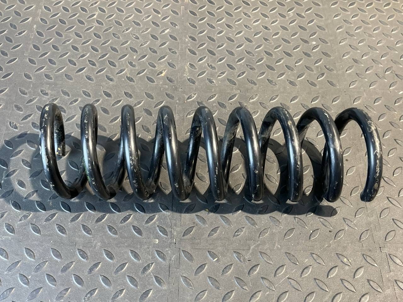 Пружина передняя Mercedes E/W210 1995-2003