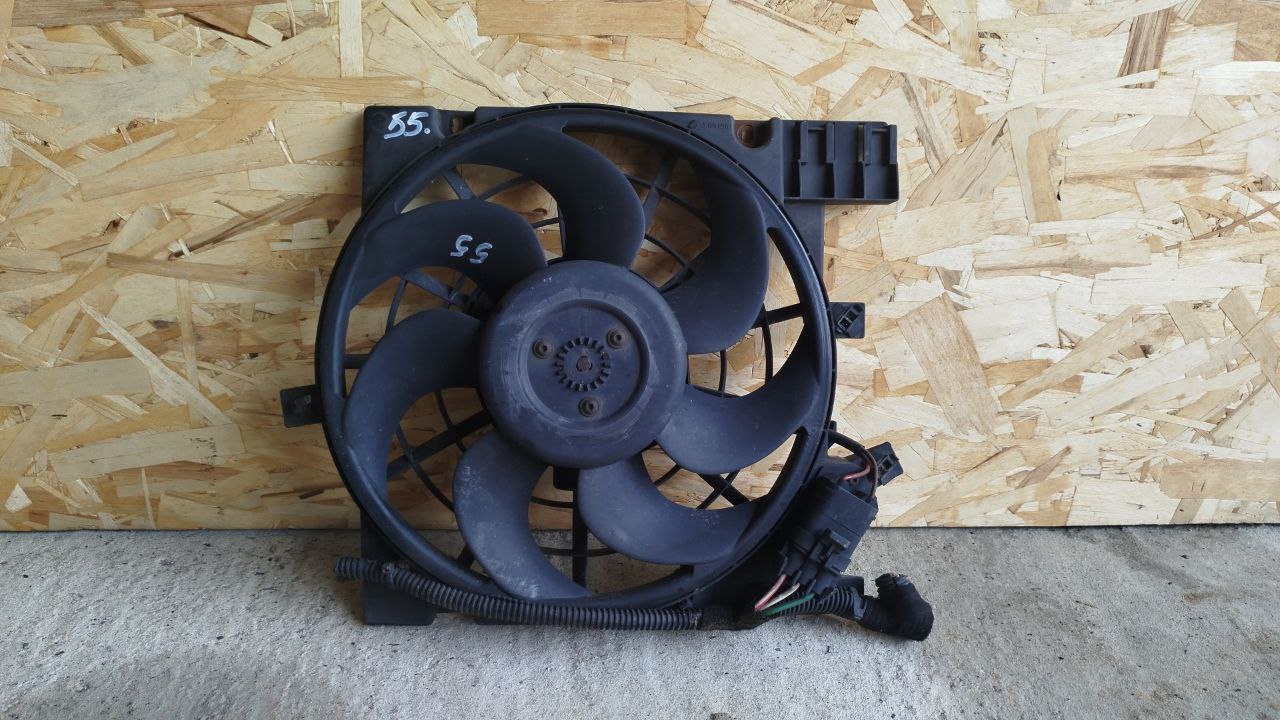 Вентилятор радиатора кондиционера Opel Zafira/B 2005-2014