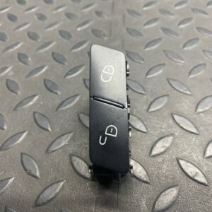 Кнопка центрального замка Mercedes C/W204 2006-2015