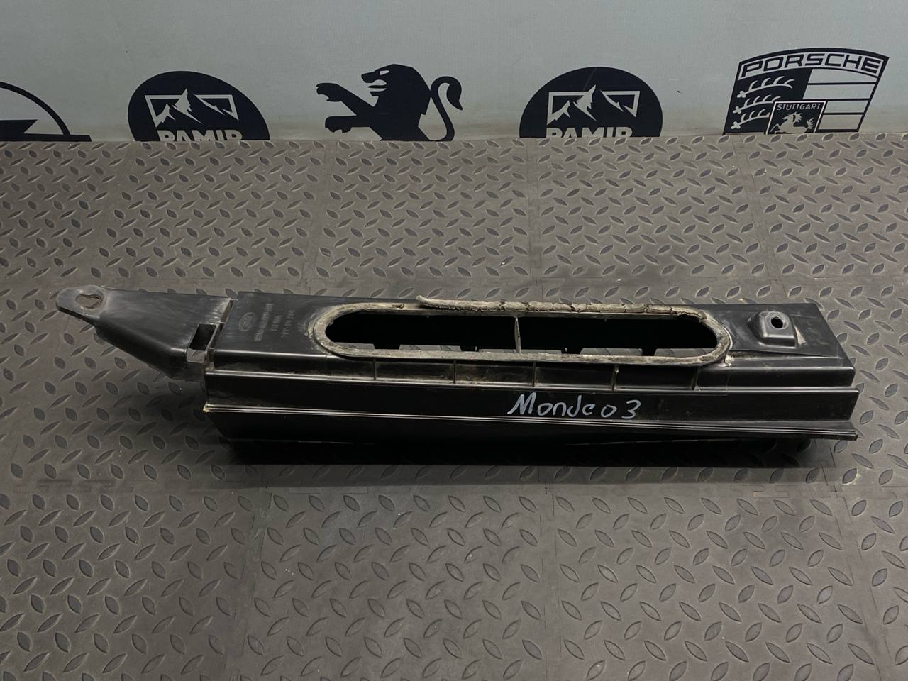 Корпус салонного фильтра Ford Mondeo/3 2000-2007