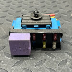 Блок предохранителей Renault Scenic/2 2003-2009