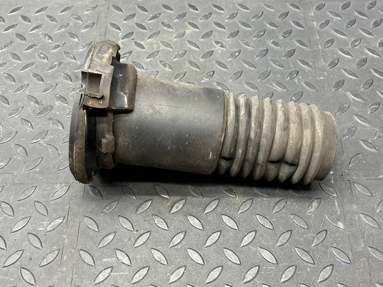 Пыльник амортизатора передний Mercedes M/W164 2005-2011