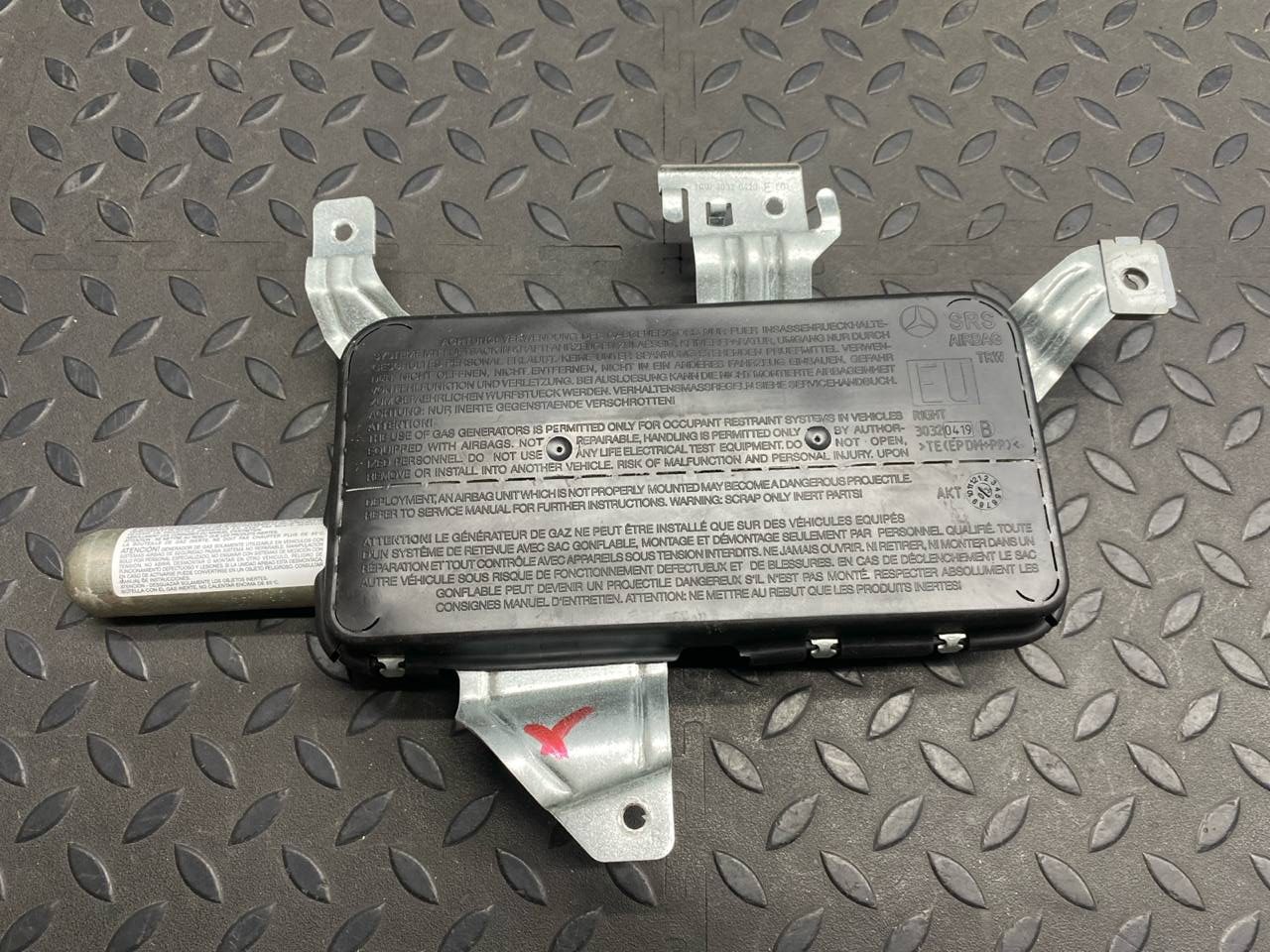 Подушка безопасности в дверь передняя правая Mercedes C/W203 2000-2008