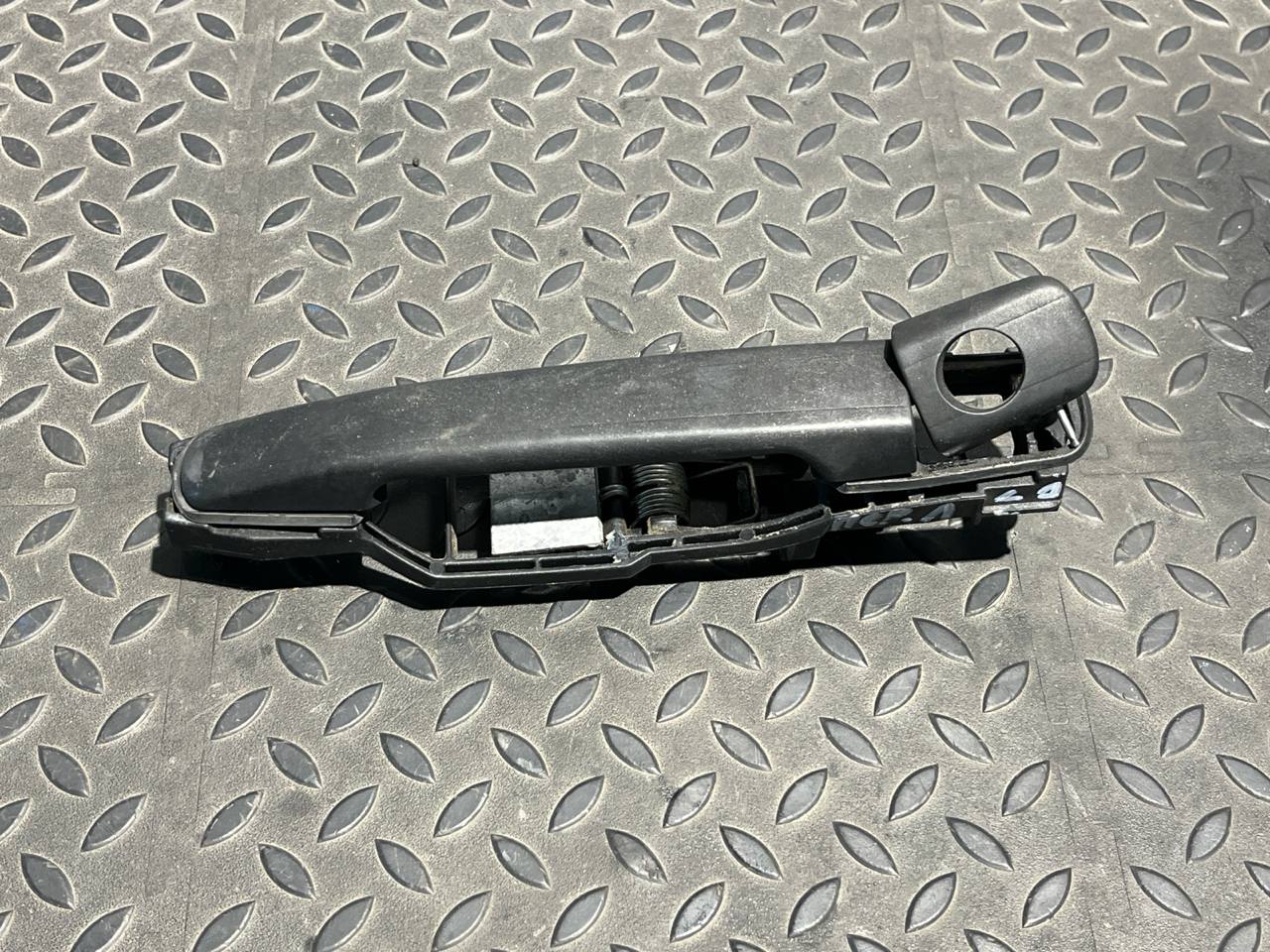 Ручка двери передняя левая Mercedes M/W163 1997-2005