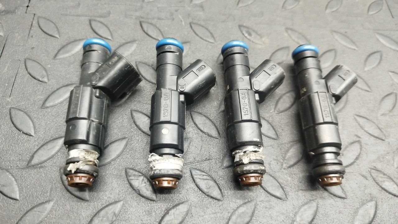 Форсунка бензиновая Ford Mondeo/3 2000-2007