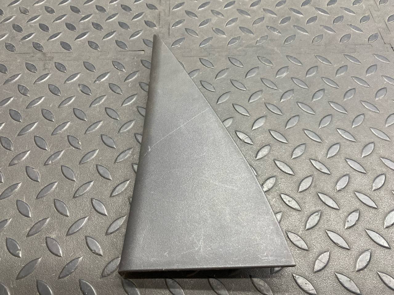 Накладка двери задняя правая Kia Sportage/2 2004-2010