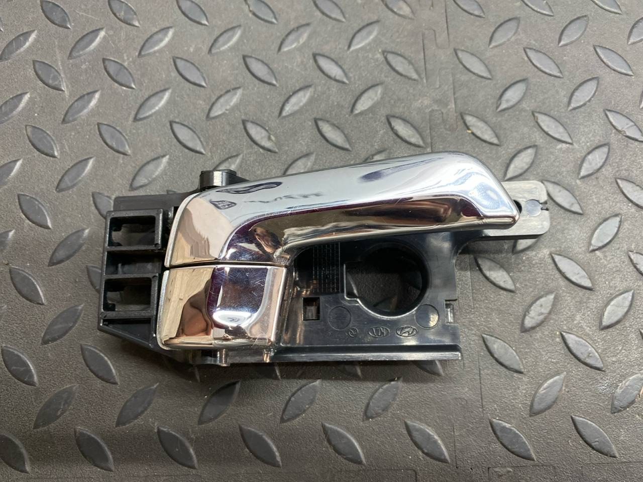 Ручка двери задняя правая Kia Sportage/2 2004-2010