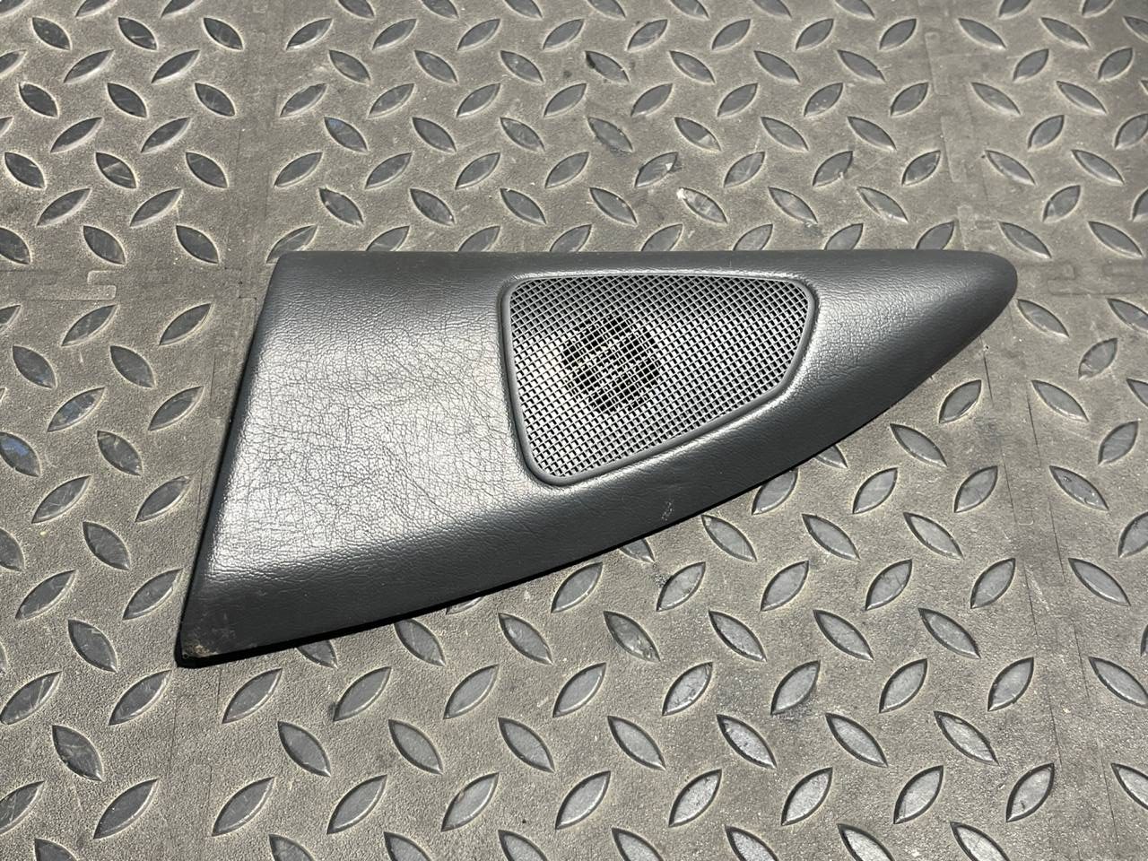 Накладка зеркала левая Mercedes M/W163 1997-2005