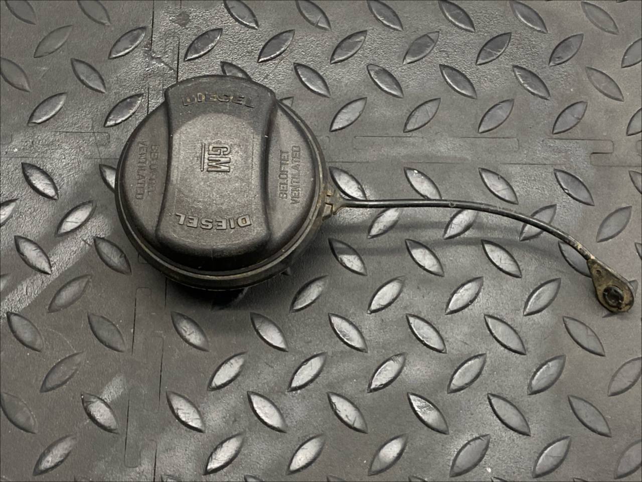 Крышка топливного бака Opel Zafira/B 2005-2014