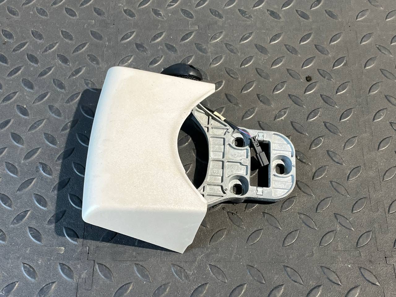 Кронштейн зеркала заднего вида Mercedes E/W211 2002-2009