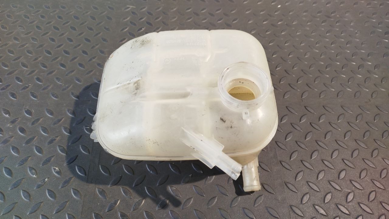 Бачок расширительный Opel Zafira/B 2005-2014