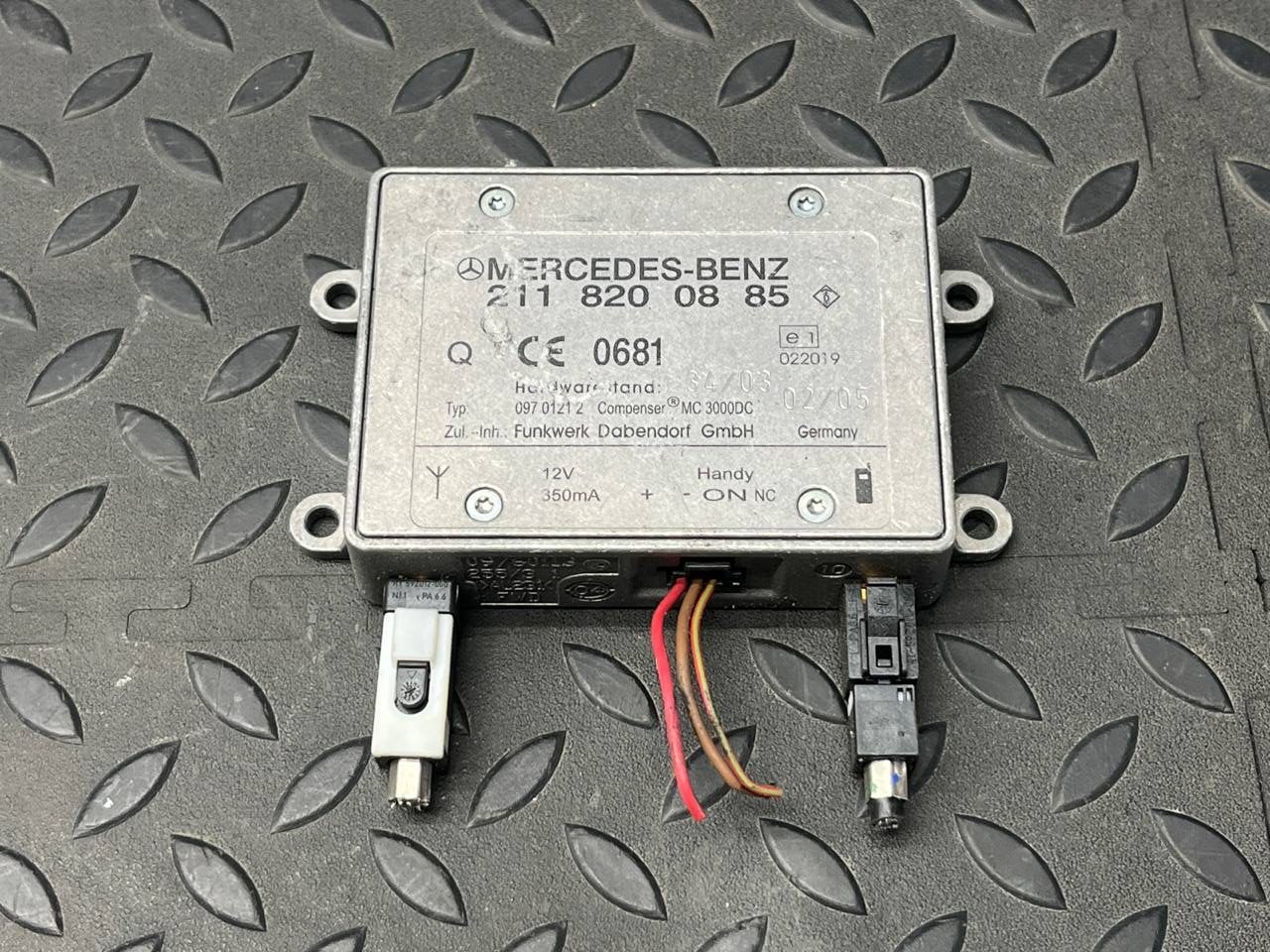 Блок управления телефоном Mercedes E/W211 2002-2009