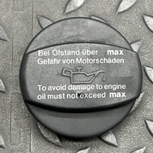 Крышка маслозаливной горловины Mercedes E/W210 1995-2003