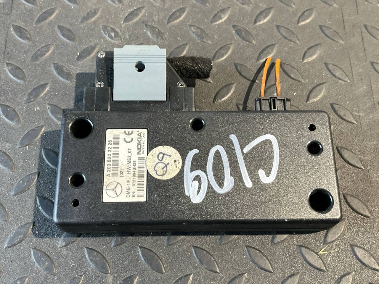 Блок управления телефоном Mercedes C/W203 2000-2008