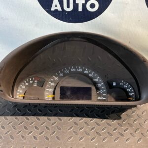Комбинация приборов (Щиток) Mercedes C/W203 2000-2008