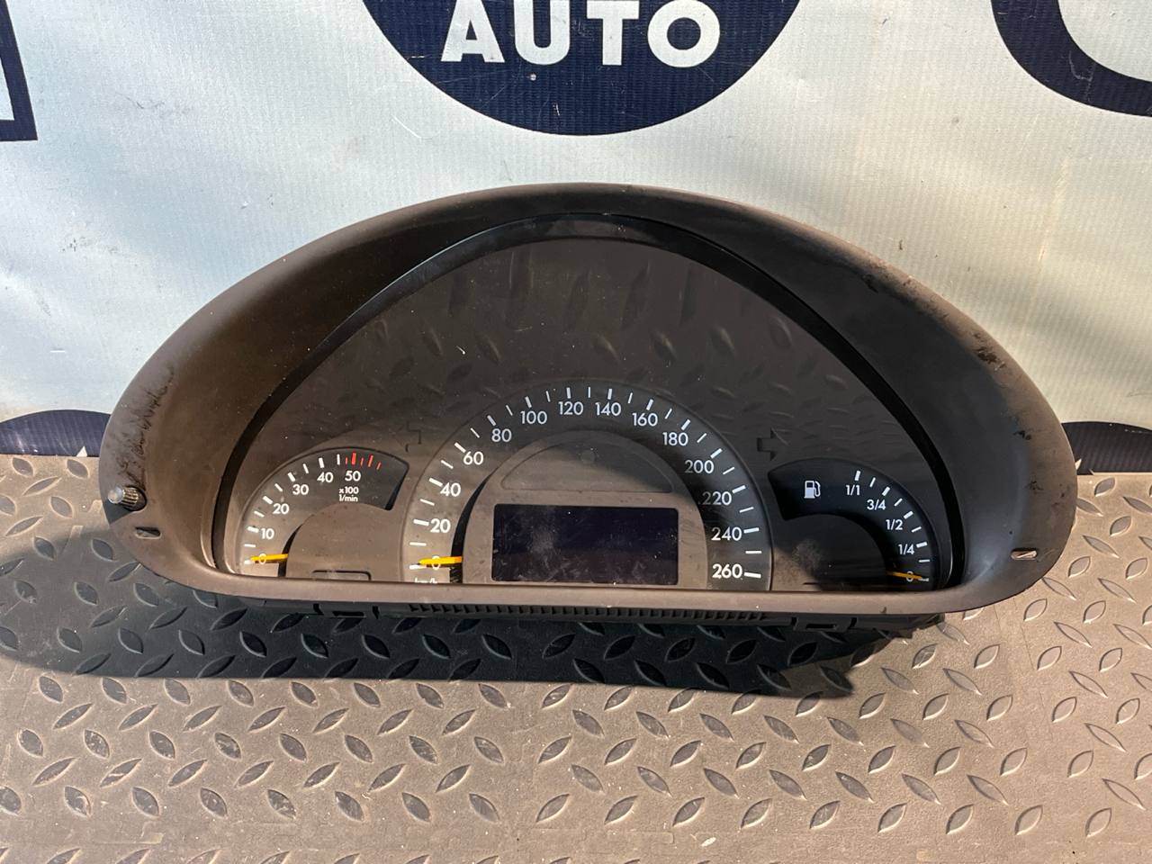 Комбинация приборов (Щиток) Mercedes C/W203 2000-2008