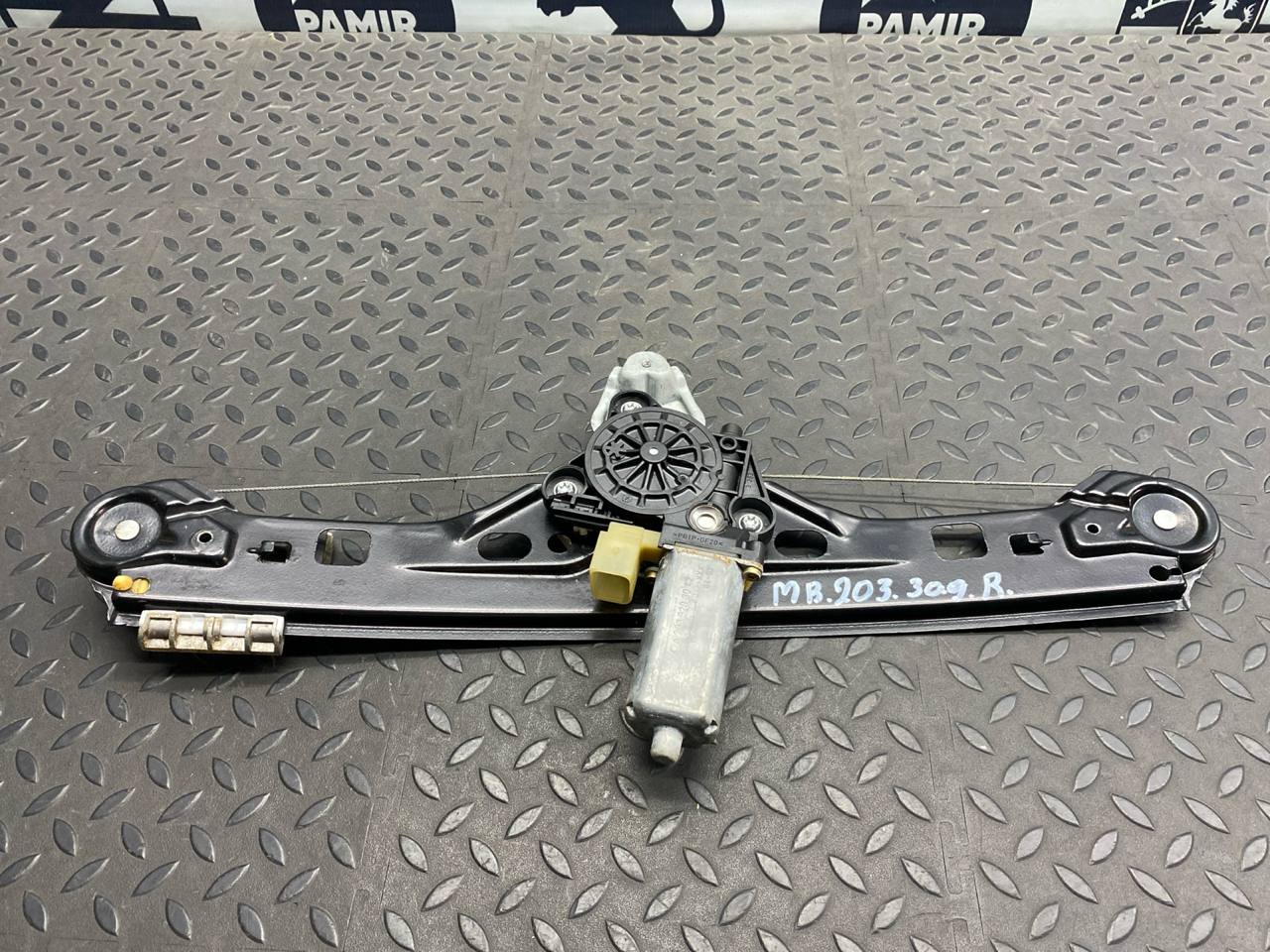 Стеклоподъемник задний правый Mercedes C/W203 2000-2008