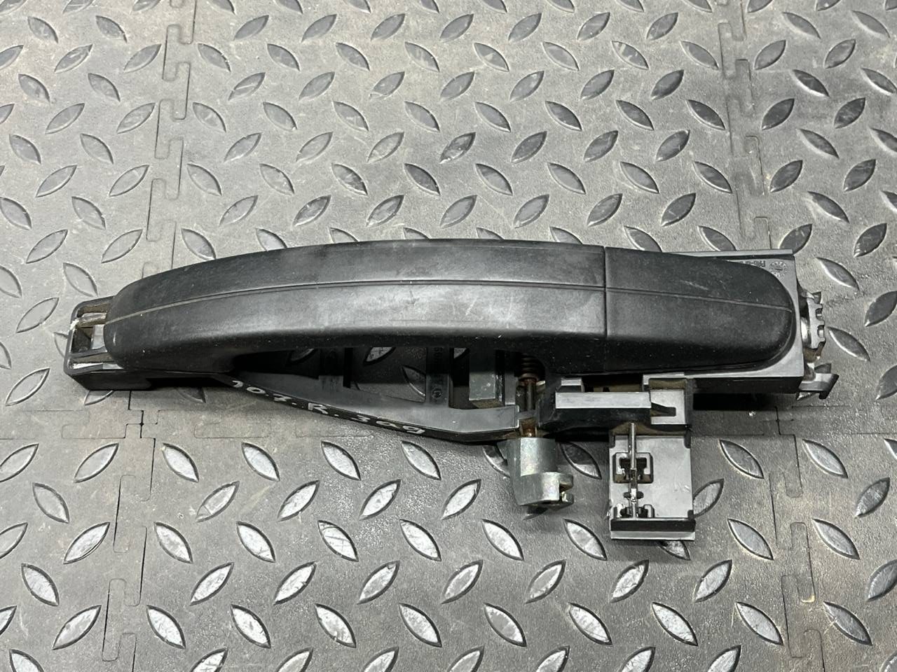 Ручка двери задняя правая Ford Focus/2 2004-2011