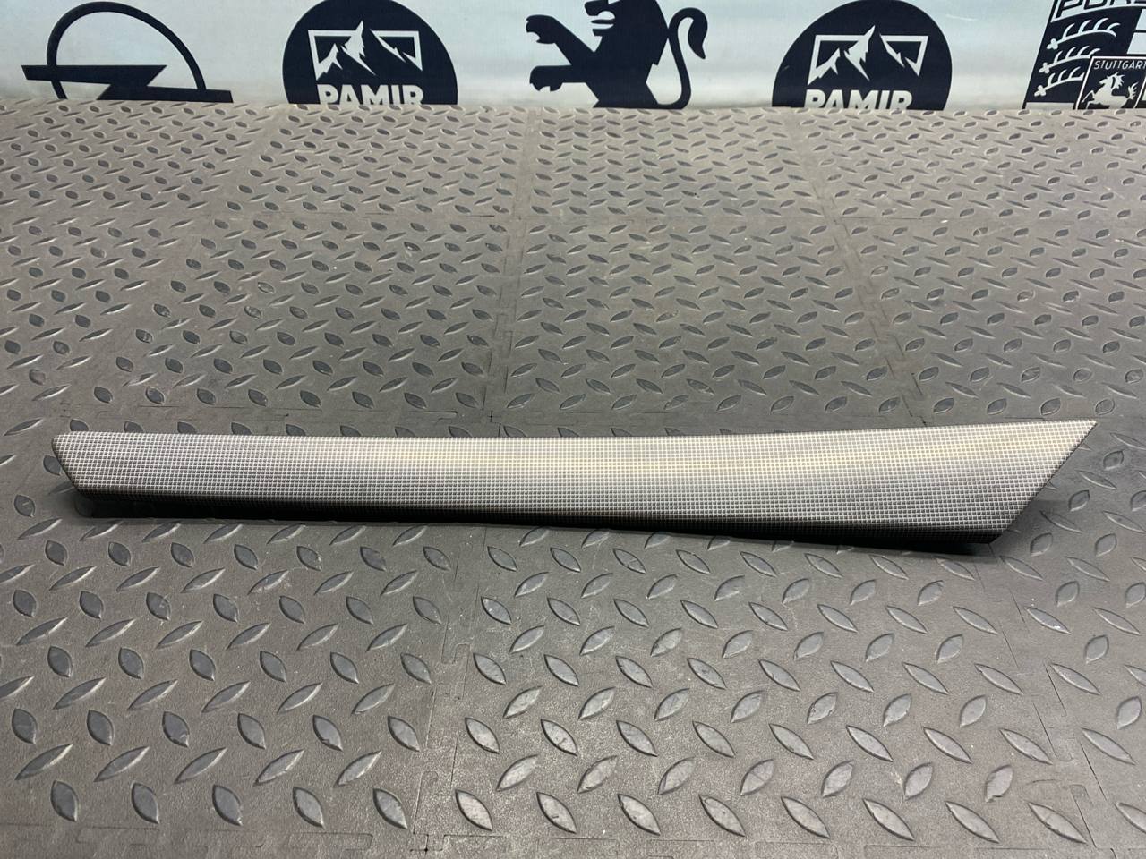 Накладка двери задняя левая Mercedes C/W203 2000-2008