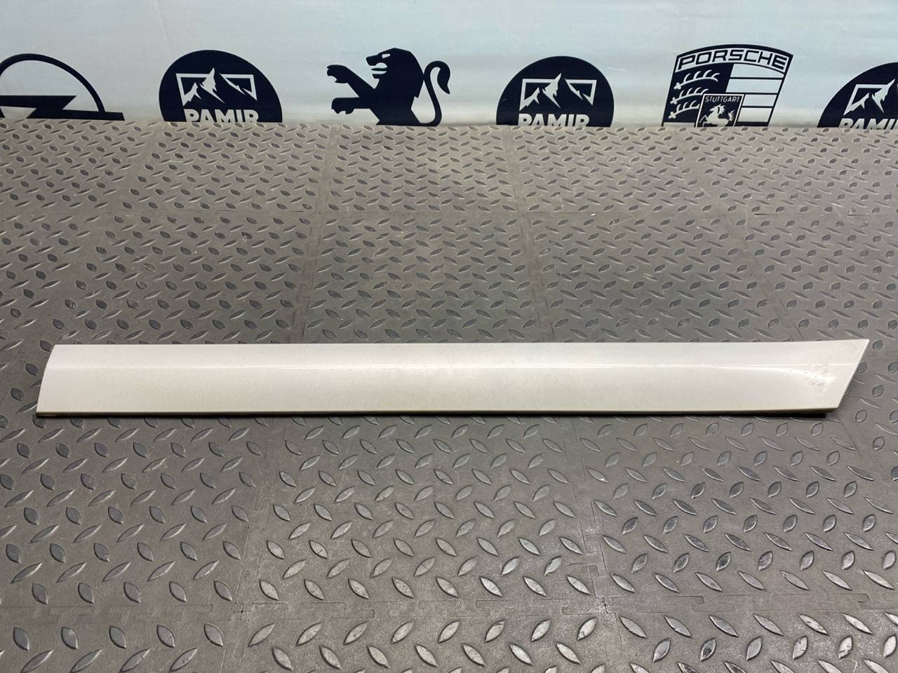 Молдинг двери задний левый Mercedes C/W203 2000-2008