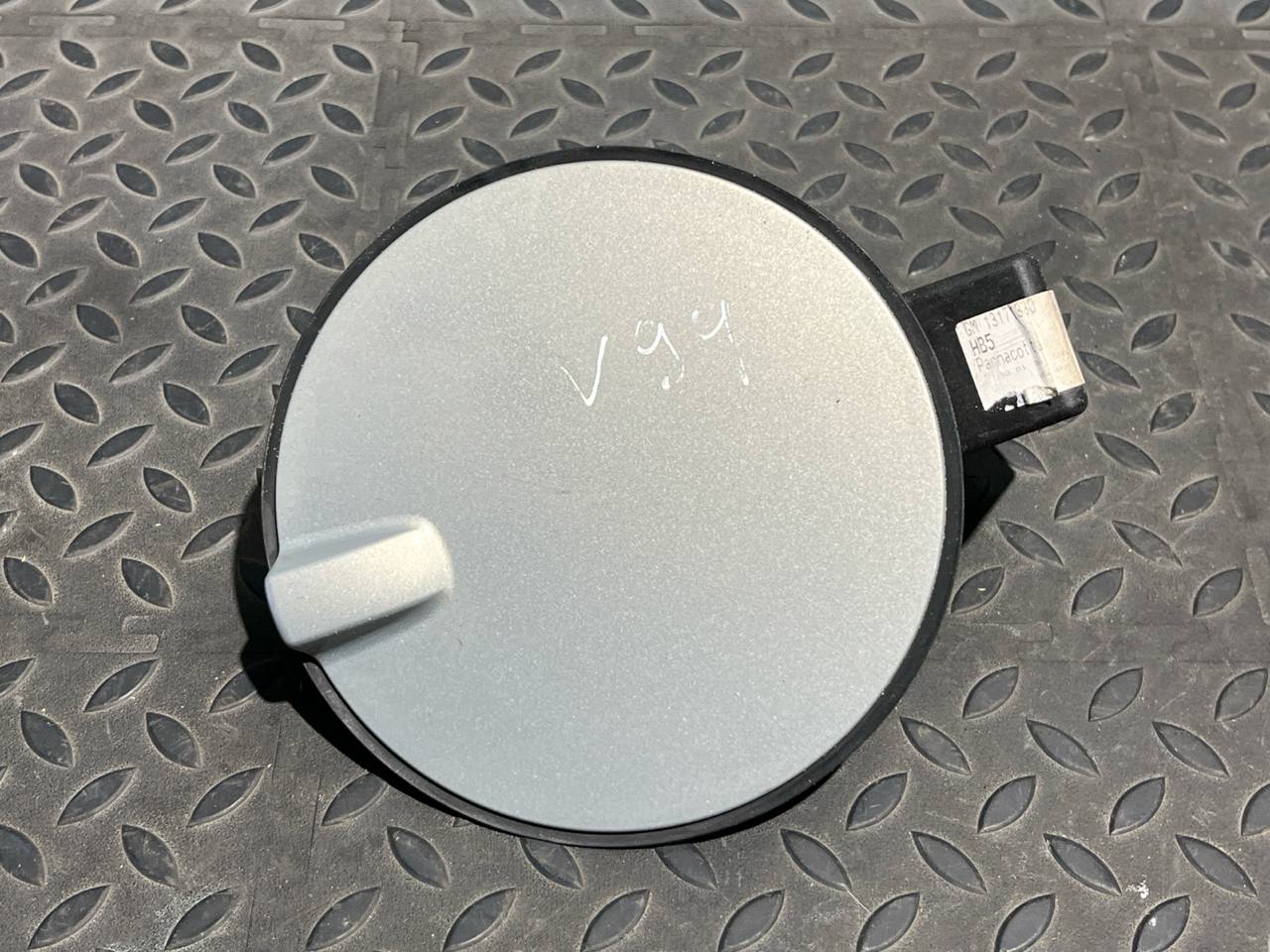 Лючок бензобака Opel Astra/H 2004-2014