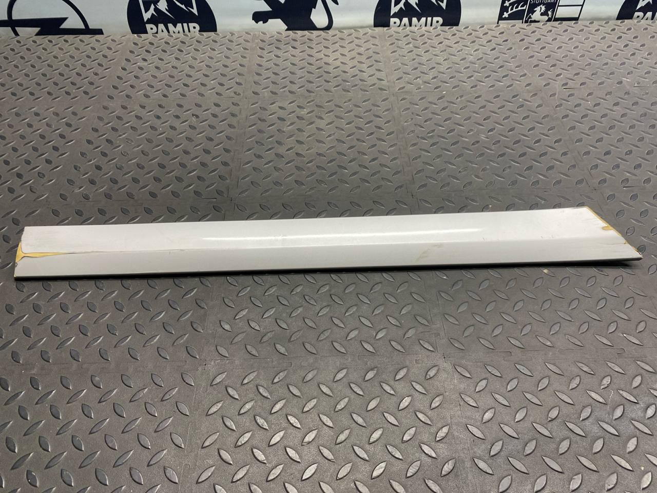 Молдинг двери задний правый Mercedes C/W203 2000-2008